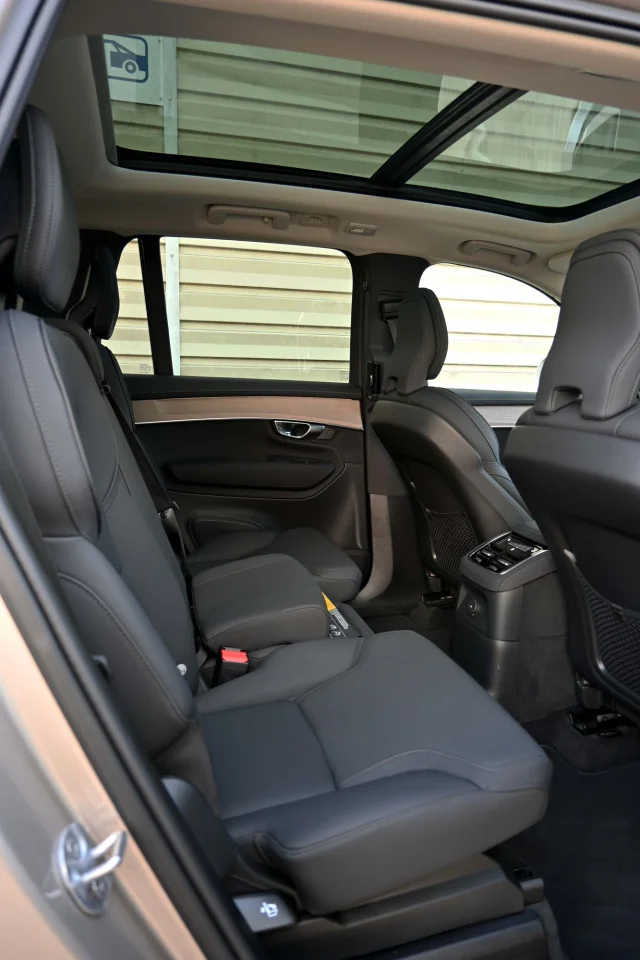 Image of Volvo XC90 4C AWD H&K BRIGHT 7 INTELLI SAFE PRO MY26 2 335kW