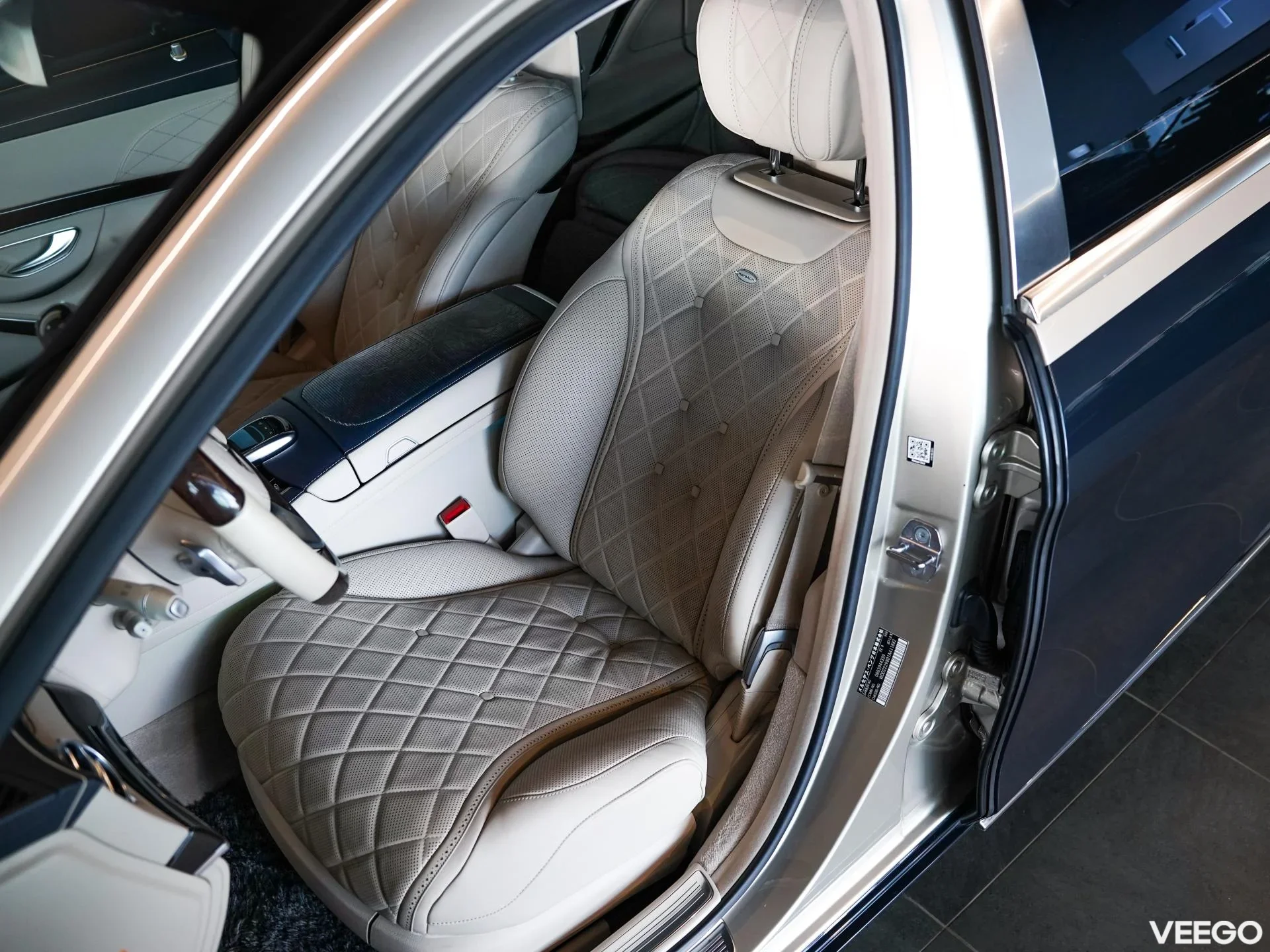 Mercedes-Benz Mercedes-Maybach 6.0 463kW