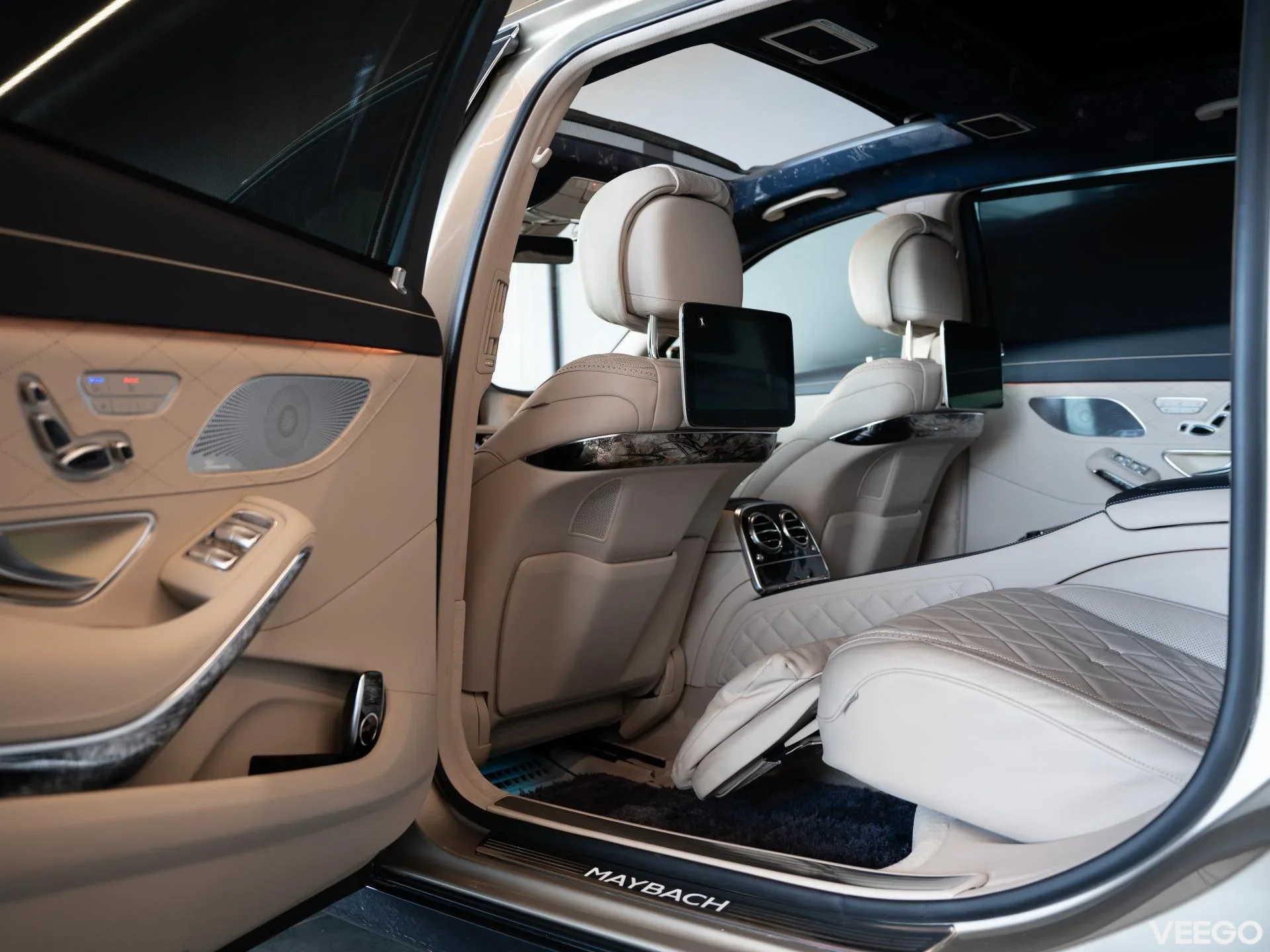 Mercedes-Benz Mercedes-Maybach 6.0 463kW