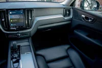 Volvo XC60 AWD DARK Plus Intelli Safe PRO Wntr 2 335kW thumbnail