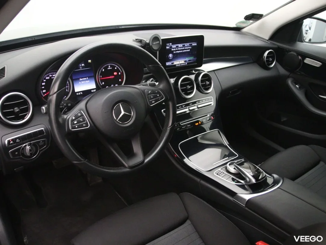 Mercedes-Benz C220 2.1 125kW