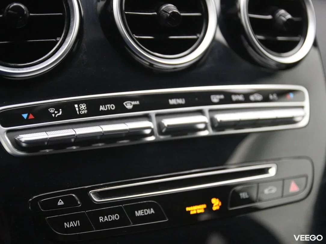 Mercedes-Benz C220 2.1 125kW