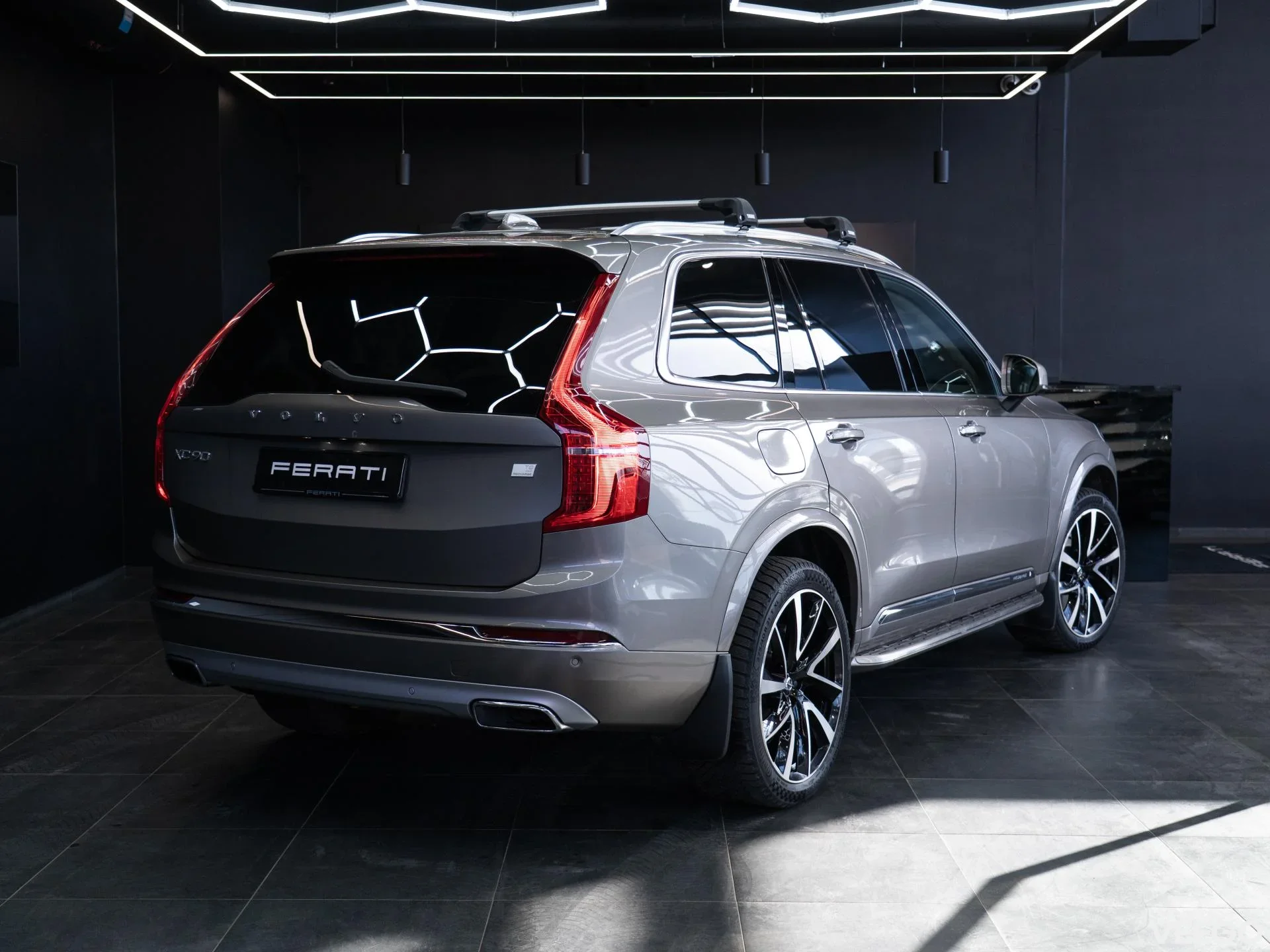 Volvo XC90 2.0 288kW