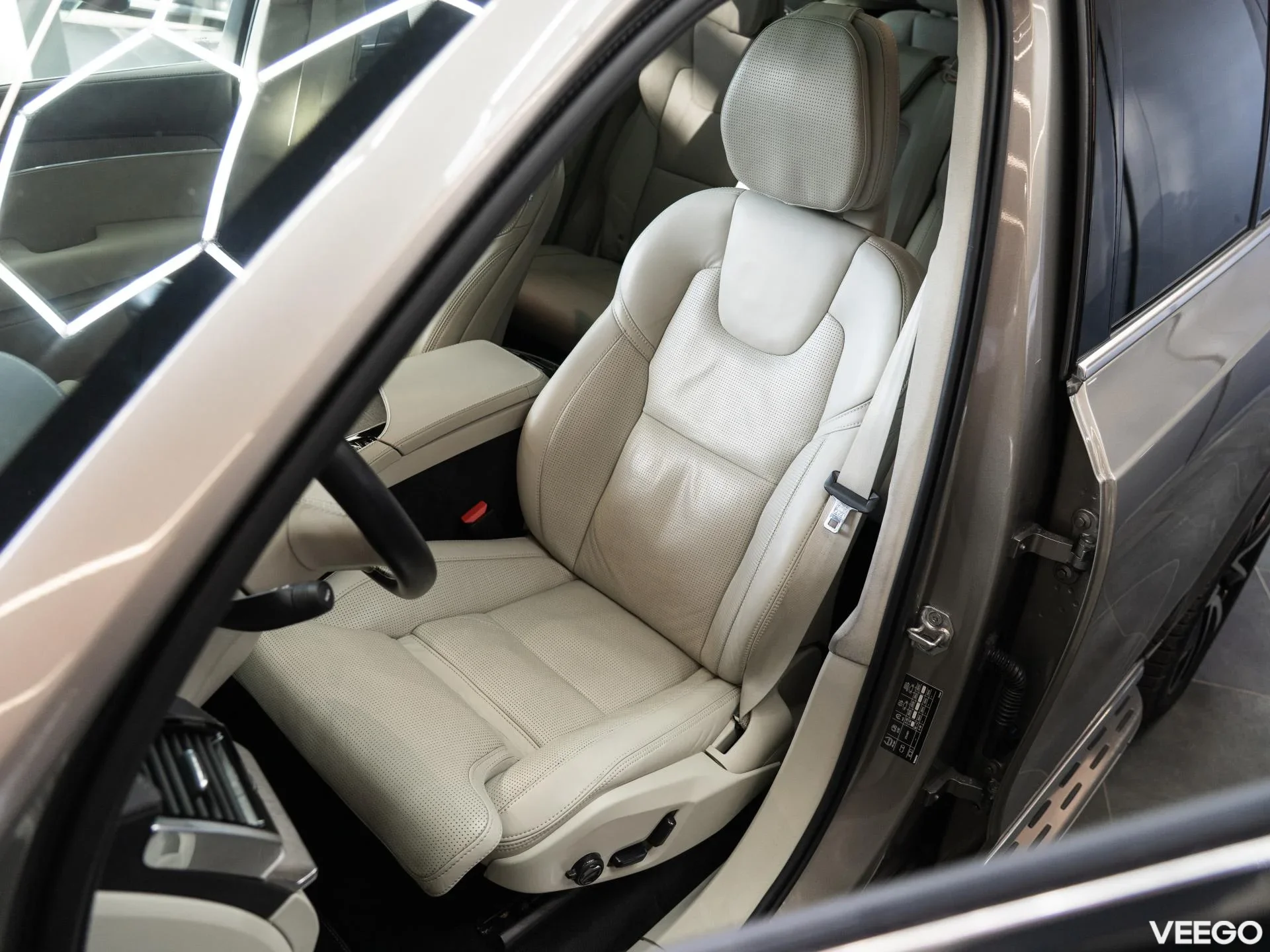 Volvo XC90 2.0 288kW