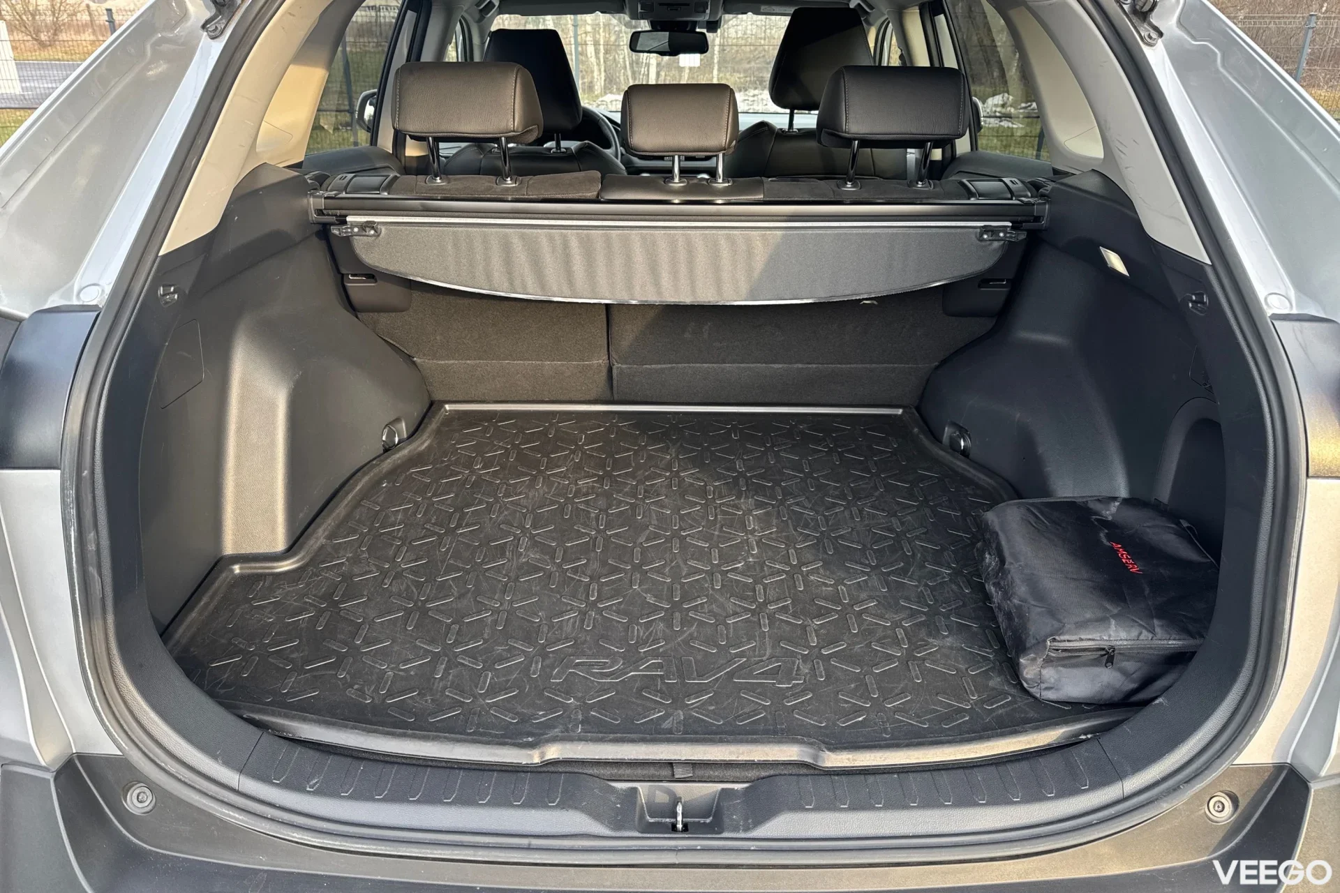 Toyota RAV4 4WD Luxury Plus 2.5 131kW