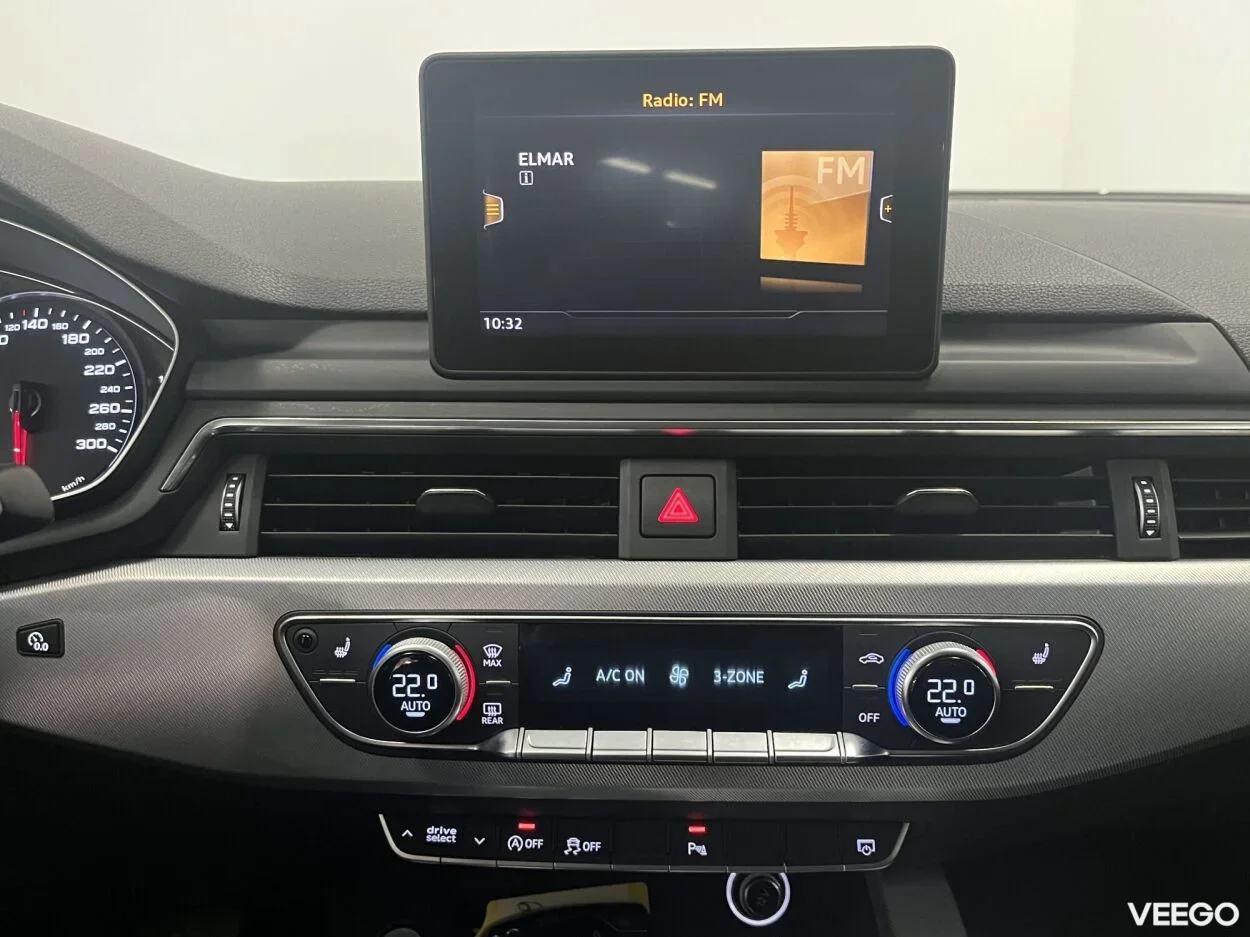 Audi A4 Limousine Sport 2 140kW