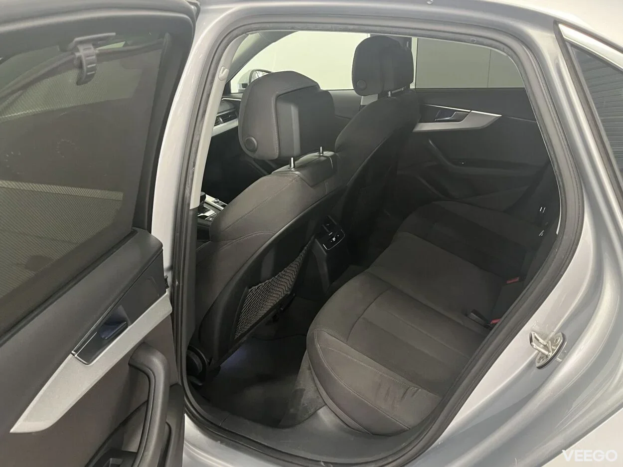 Audi A4 Limousine Sport 2 140kW