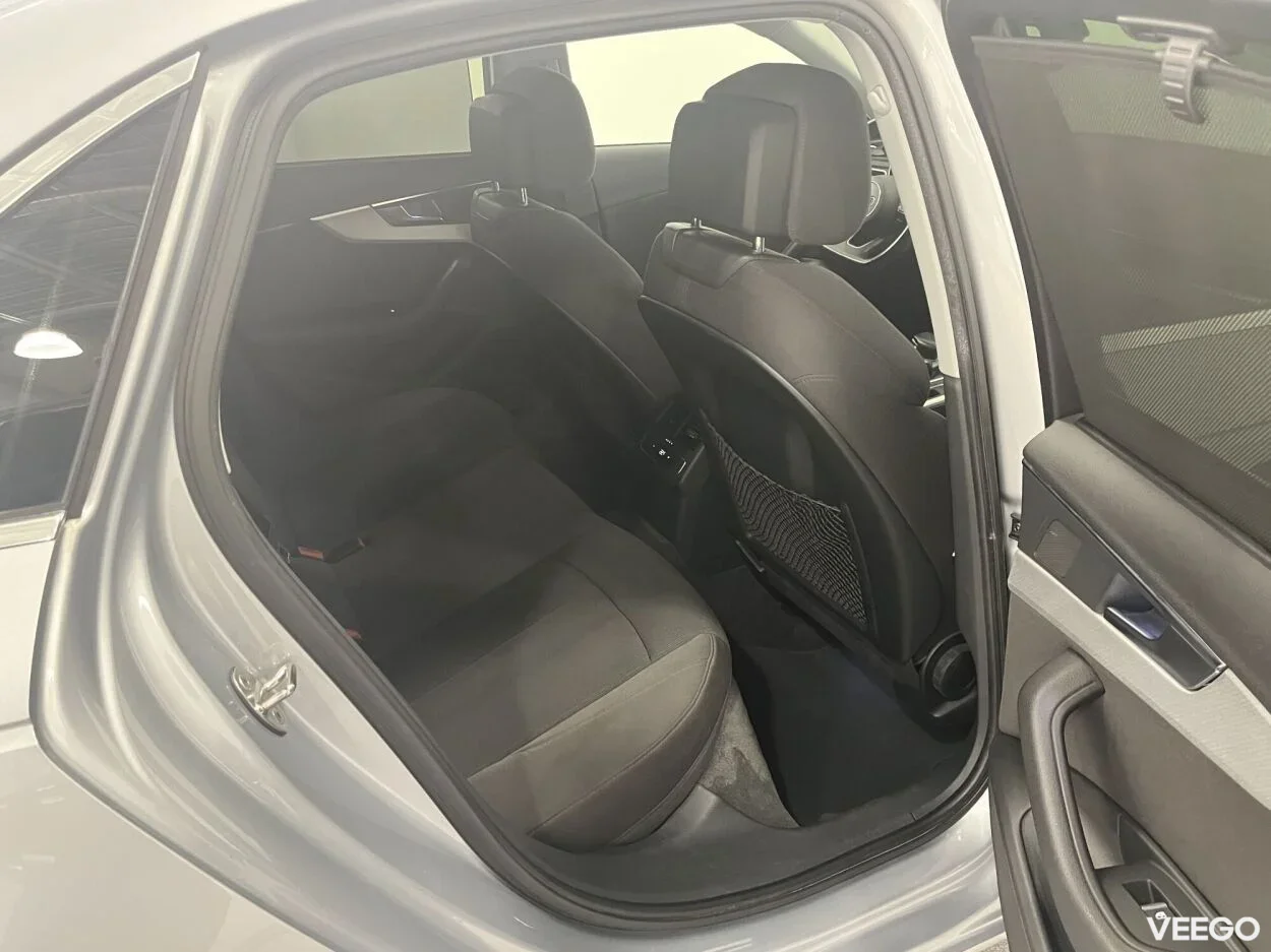 Audi A4 Limousine Sport 2 140kW