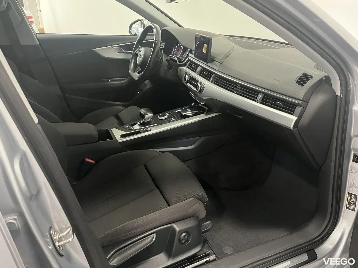 Audi A4 Limousine Sport 2 140kW