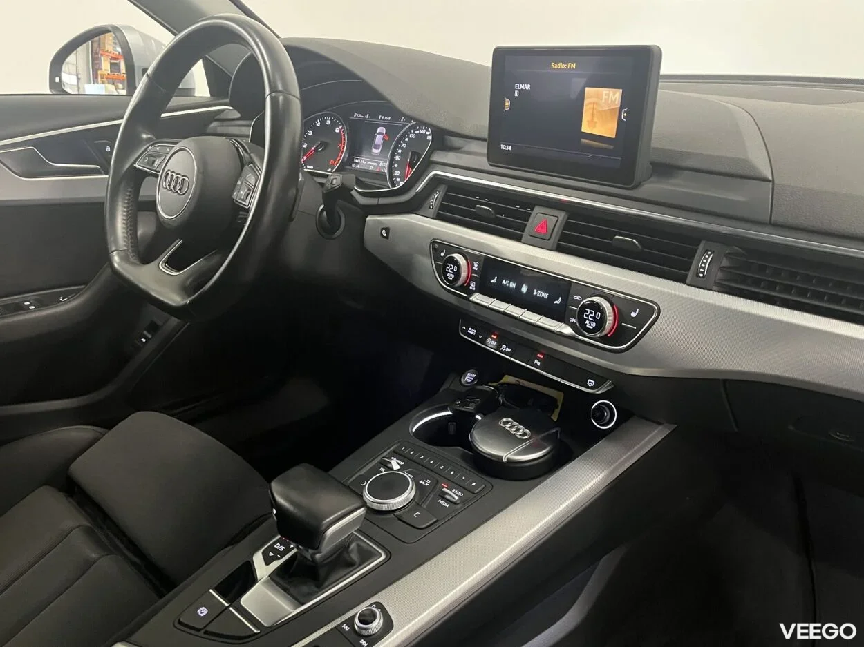 Audi A4 Limousine Sport 2 140kW