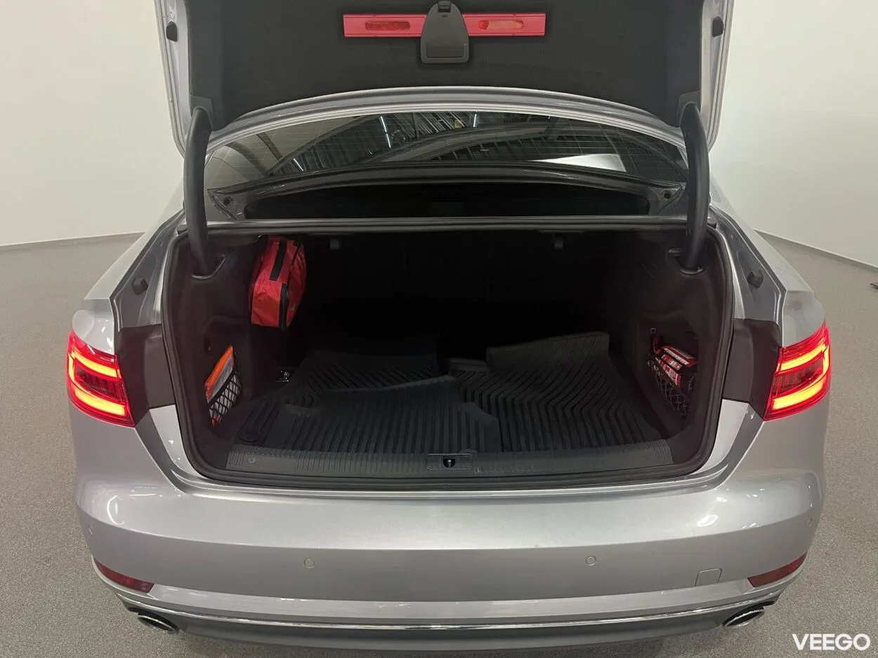 Audi A4 Limousine Sport 2 140kW