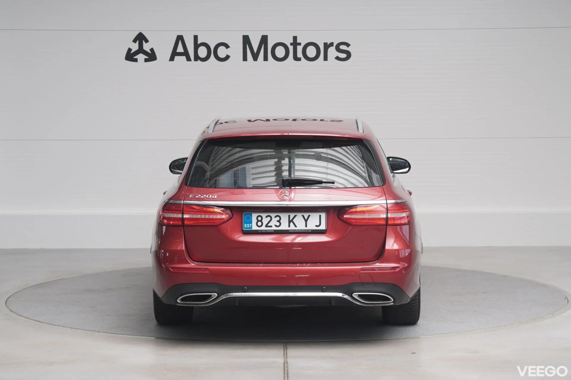 Mercedes-Benz E220 - 2 143kW