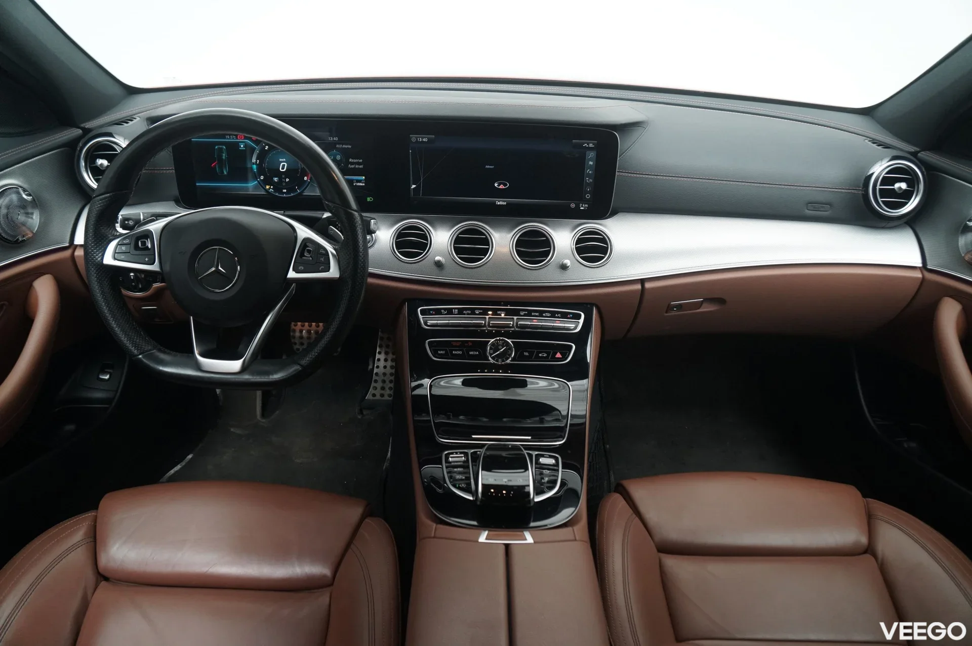 Mercedes-Benz E220 - 2 143kW