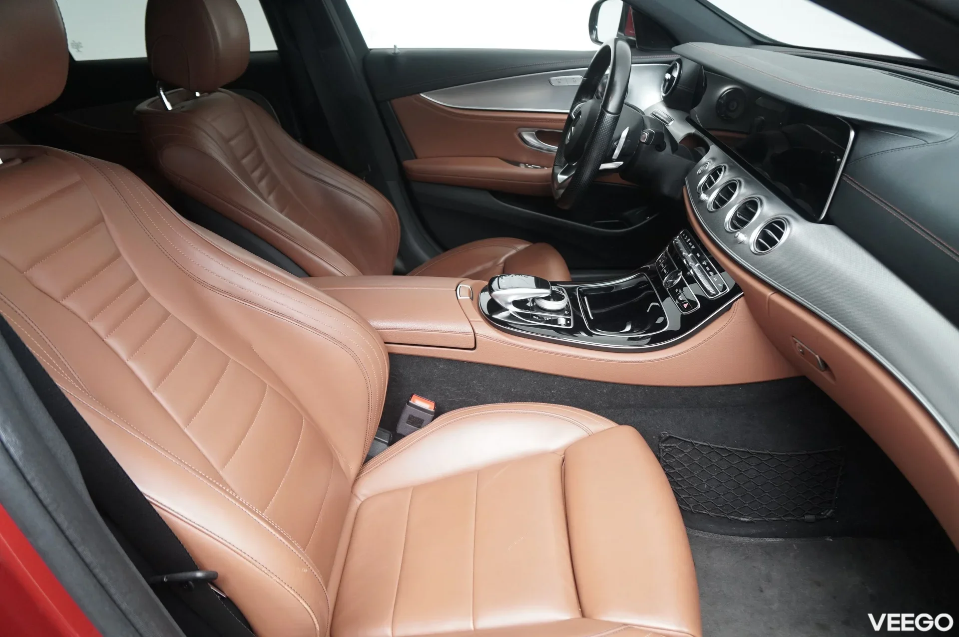 Mercedes-Benz E220 - 2 143kW