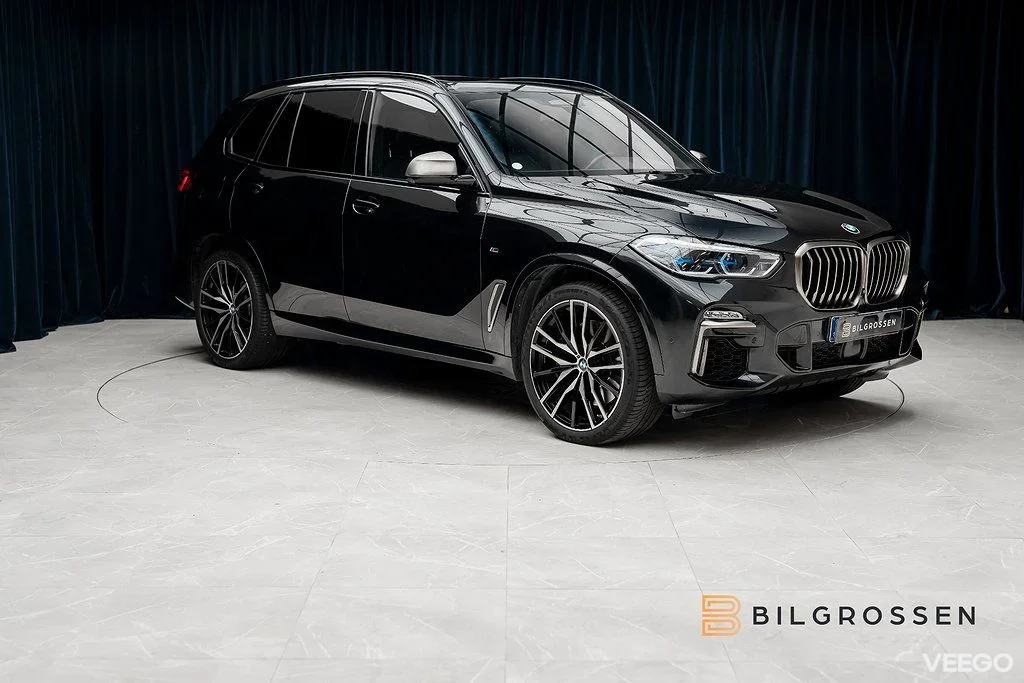 BMW X5 M50i xDrive V8 530hk Innovation H/K Panorama Laser 390kW