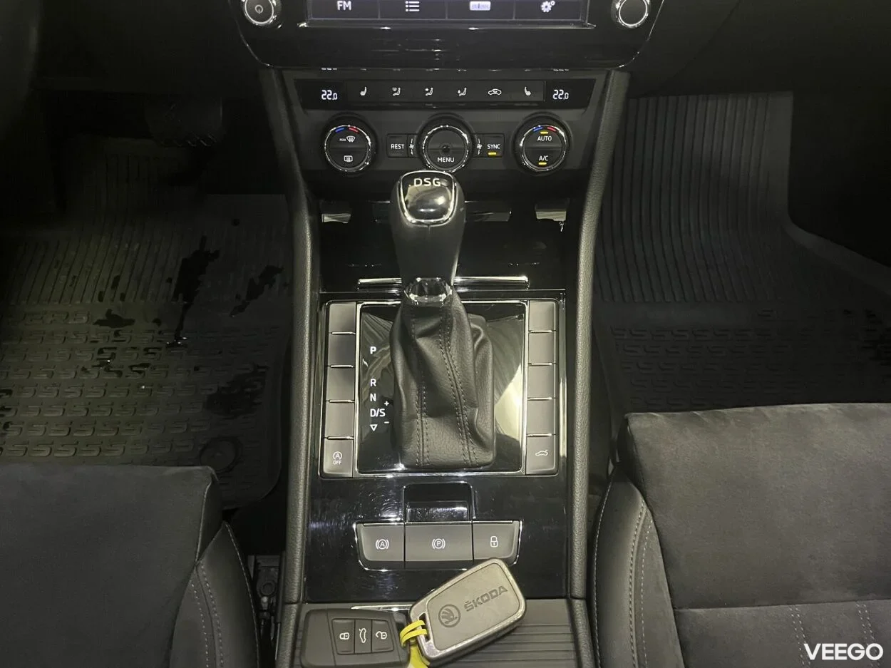 Skoda Superb Elegance 7-k DSG 1.4 110kW