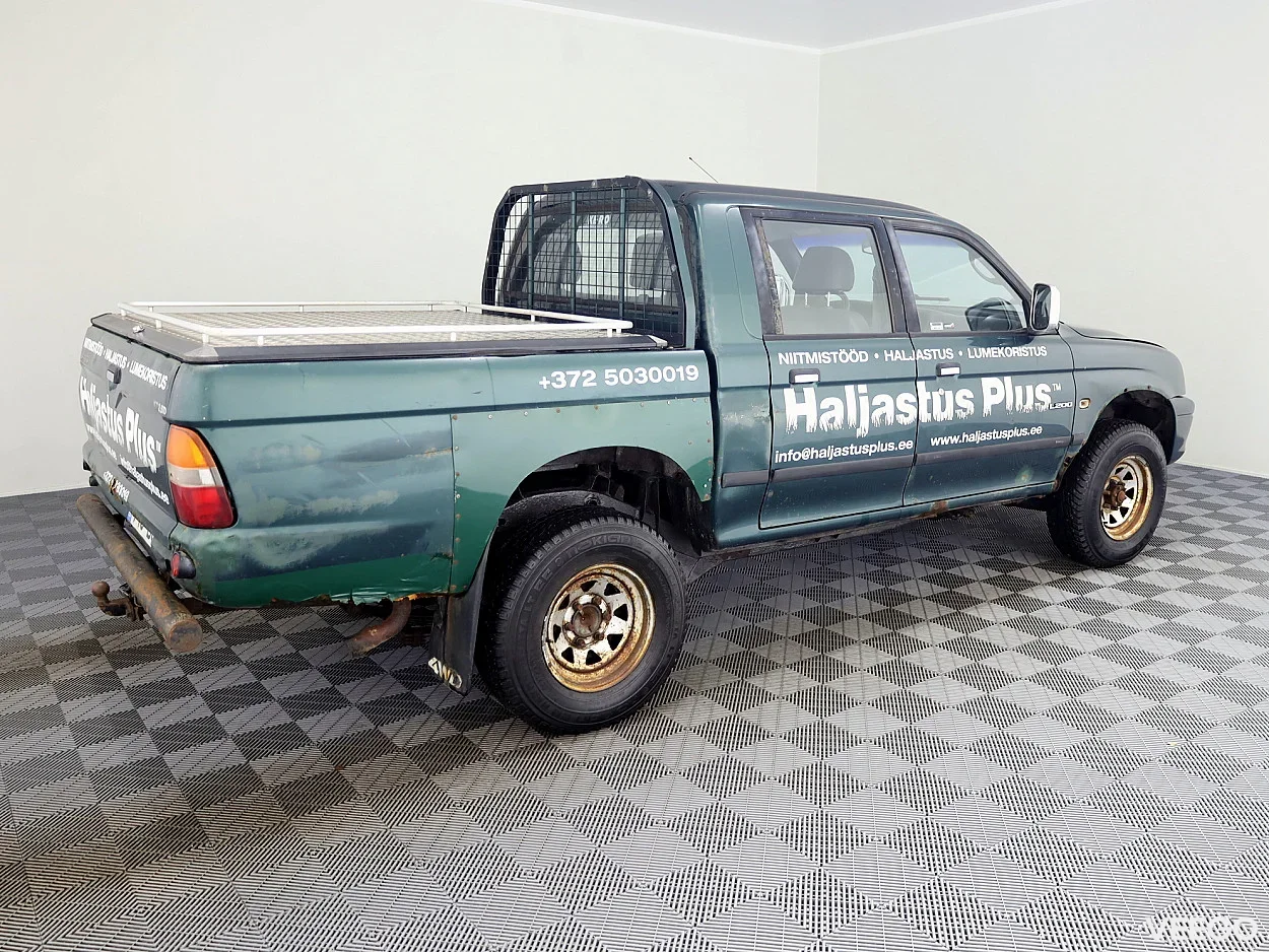 Mitsubishi L200 2.5 73kW