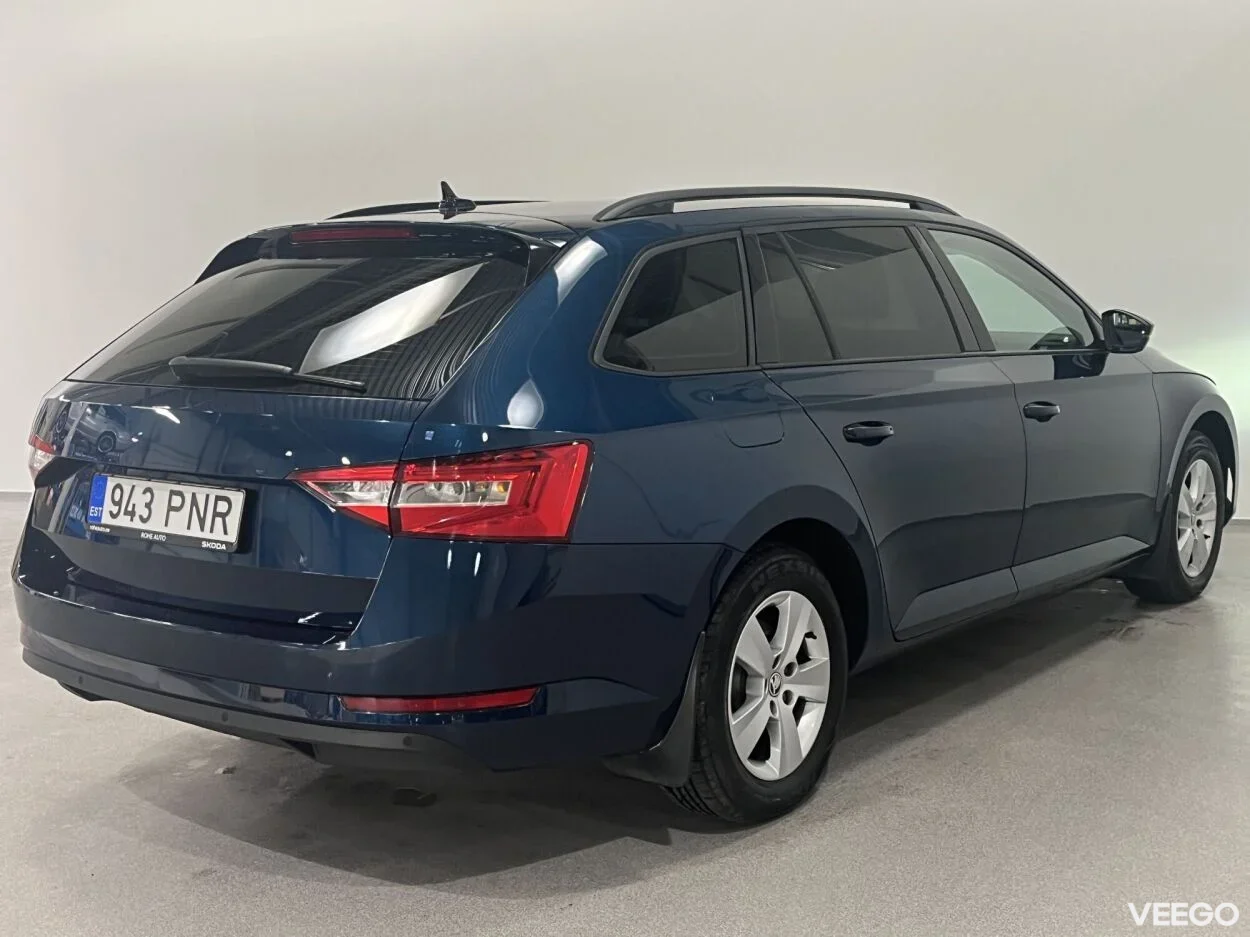Skoda Superb Combi Active FL PLUS 7-k DSG 4x4 2 140kW