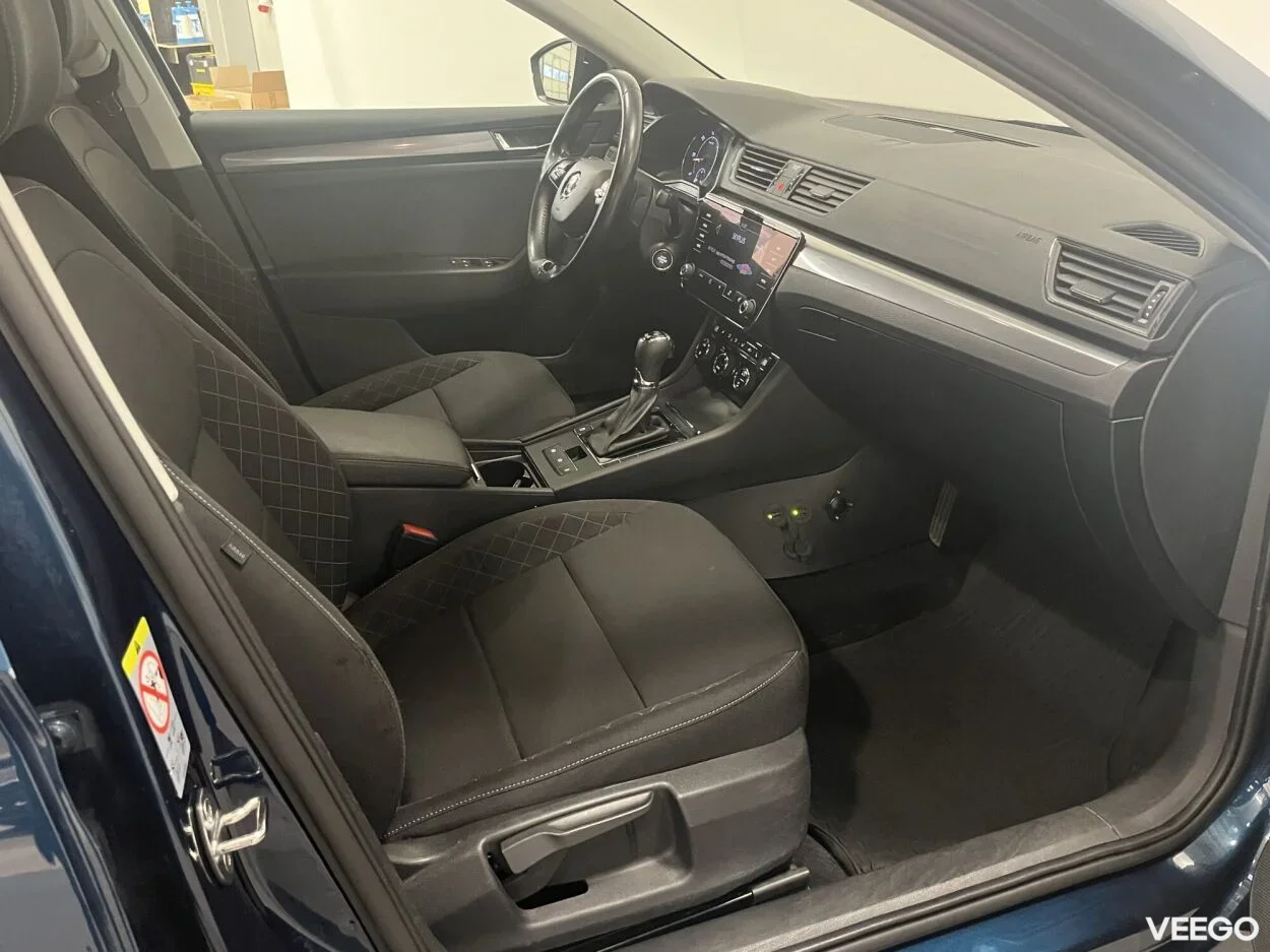 Skoda Superb Combi Active FL PLUS 7-k DSG 4x4 2 140kW