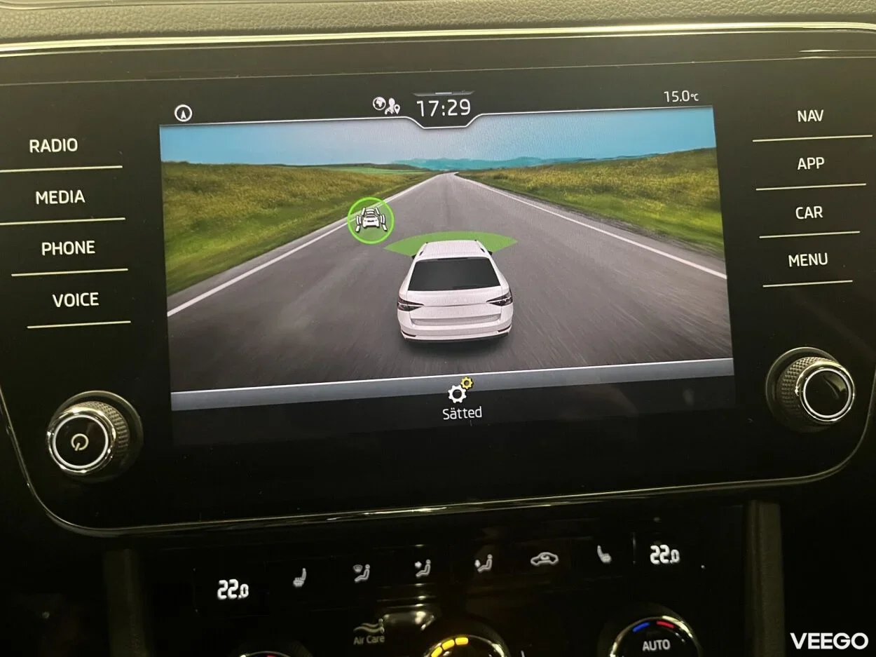 Skoda Superb Combi Active FL PLUS 7-k DSG 4x4 2 140kW