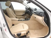 BMW 320 2 120kW thumbnail