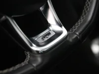 Volkswagen Tiguan 2 176kW thumbnail