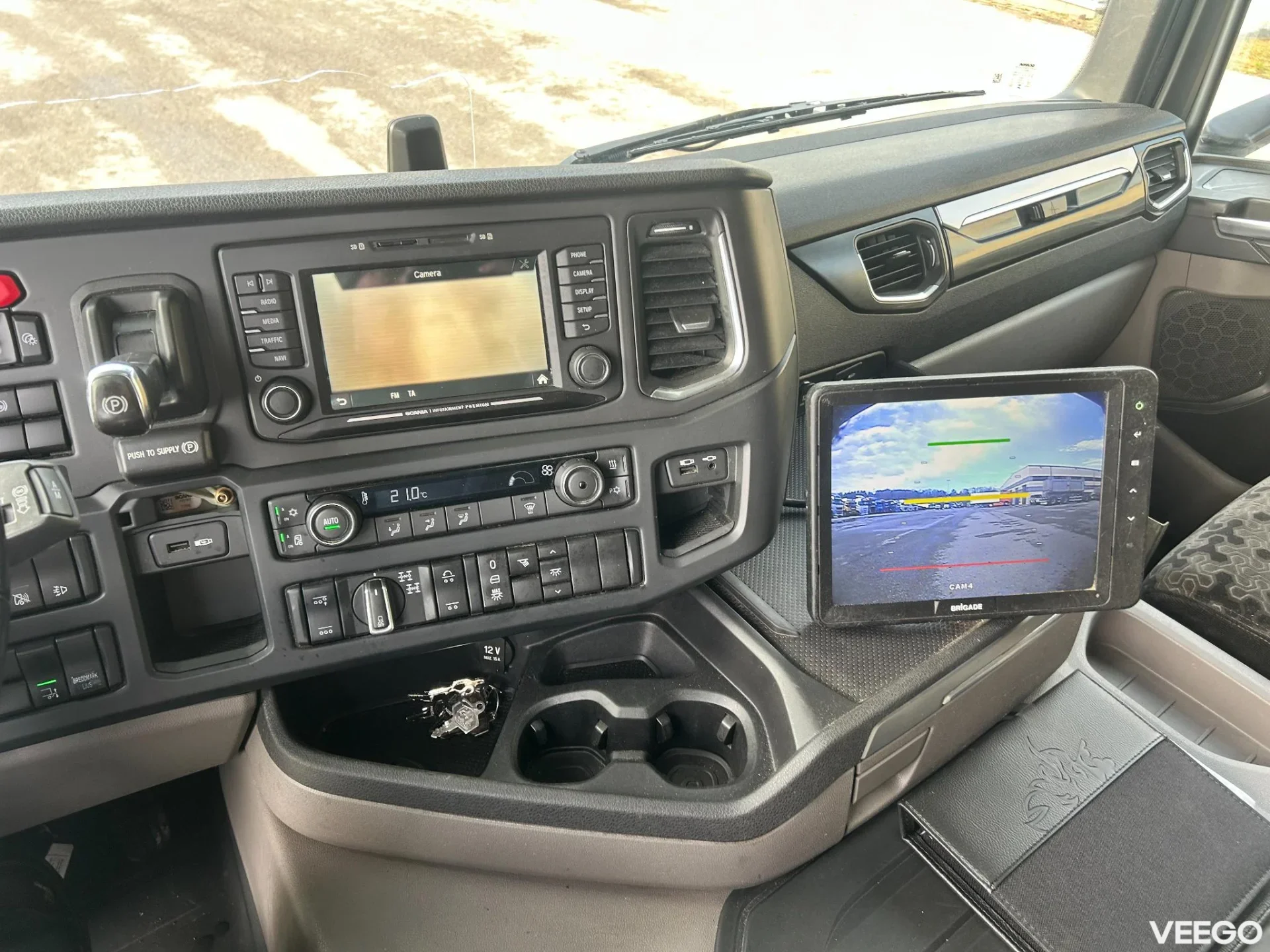 Scania G410 8x4*4 EURO6 + MITSUBISHI TU100SA 302kW