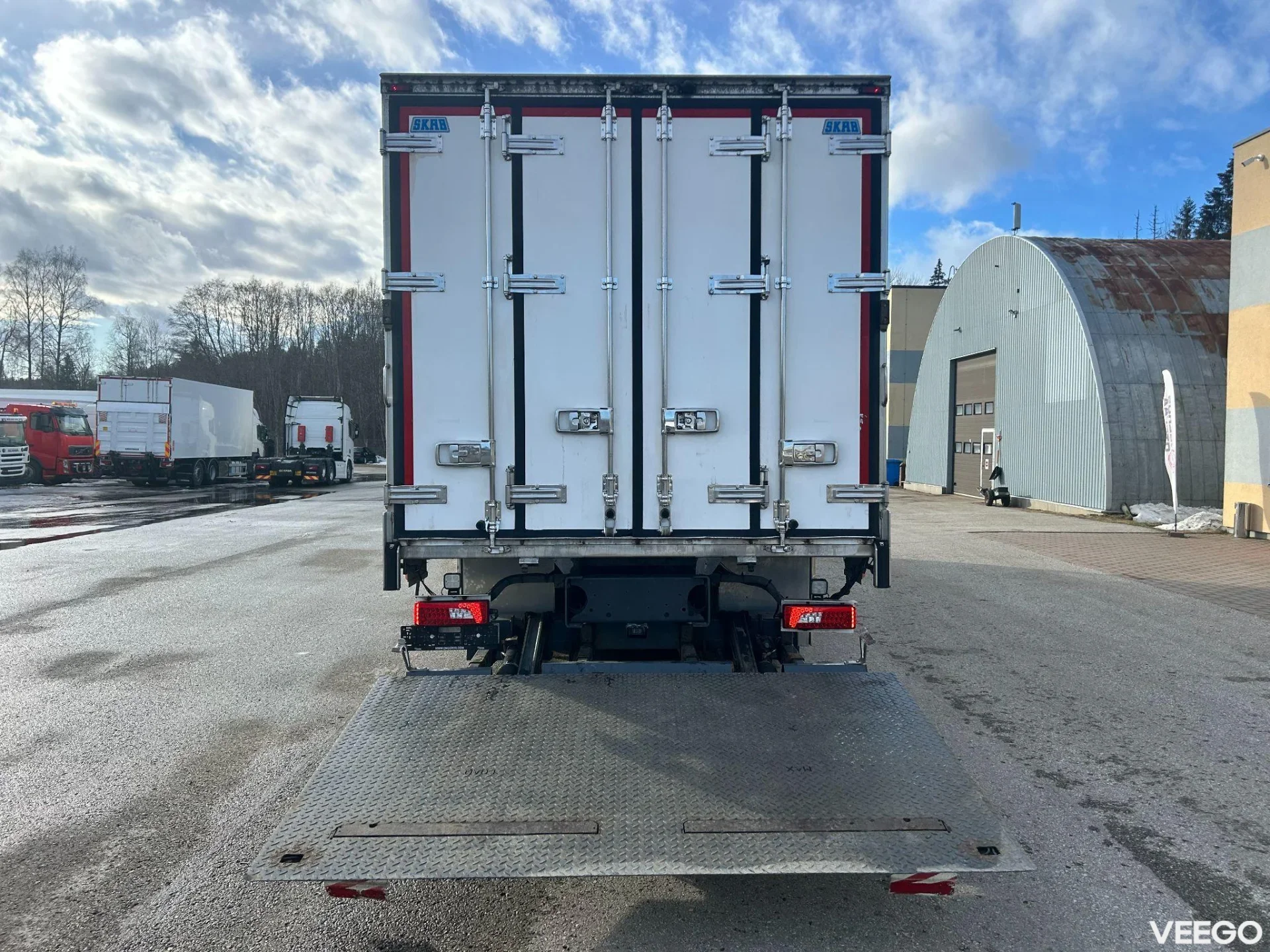 Scania G410 8x4*4 EURO6 + MITSUBISHI TU100SA 302kW