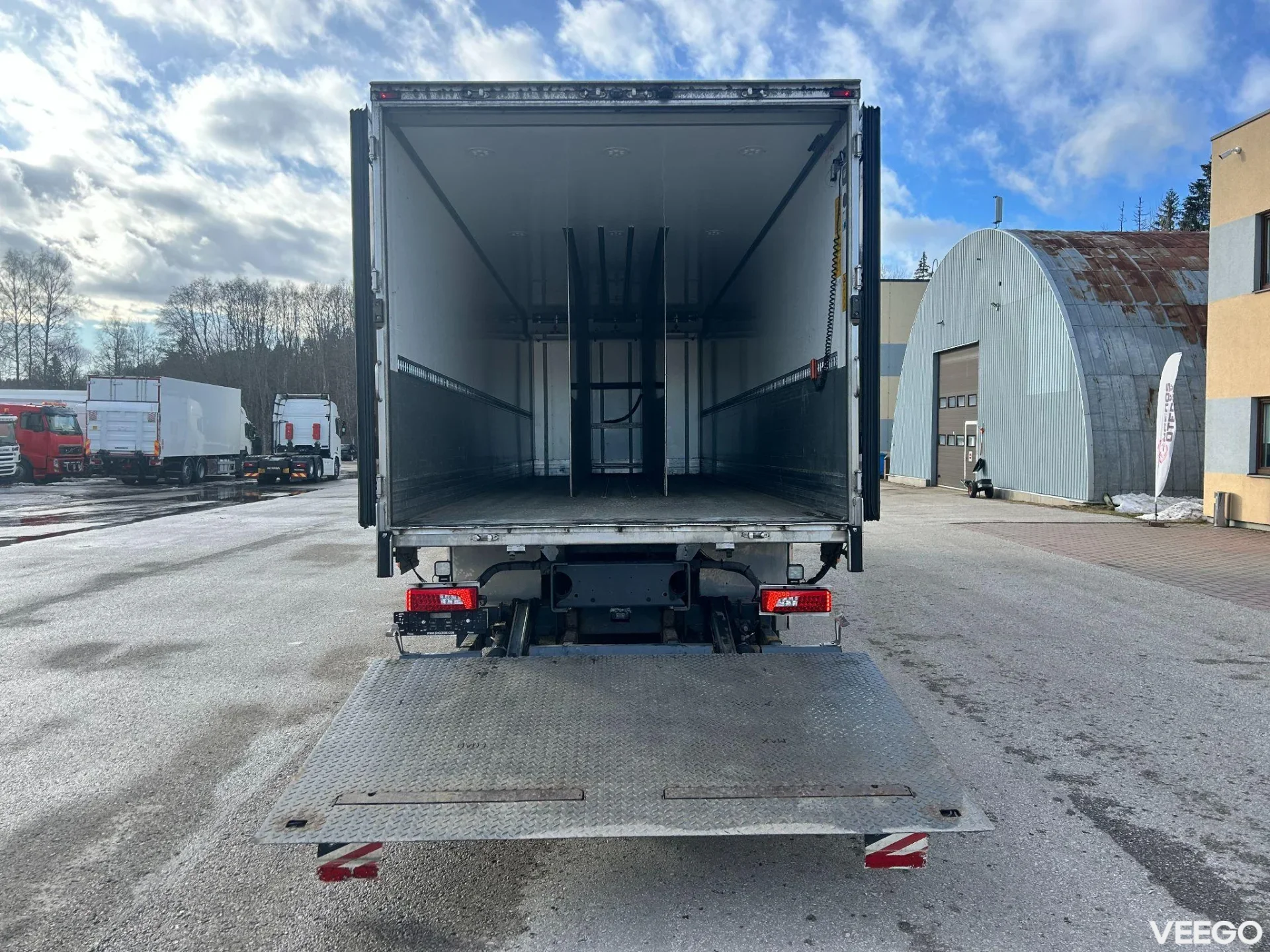 Scania G410 8x4*4 EURO6 + MITSUBISHI TU100SA 302kW