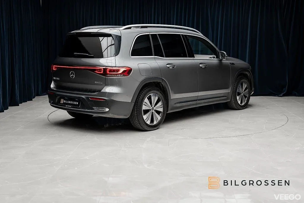 Mercedes-Benz EQB 300 4MATIC Progressive Värmare Kamera 168kW