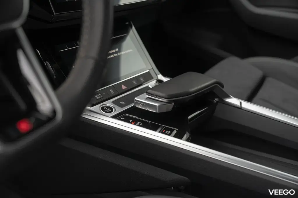 Audi Q8 e-tron 300kW