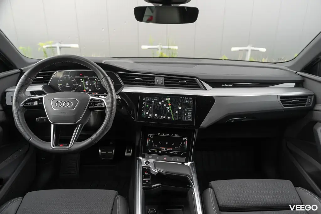 Audi Q8 e-tron 300kW