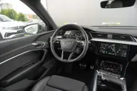Audi Q8 e-tron 300kW thumbnail