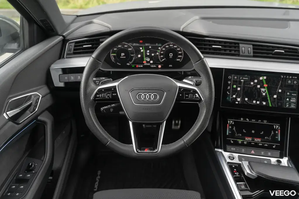 Audi Q8 e-tron 300kW