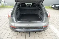 Audi Q8 e-tron 300kW thumbnail