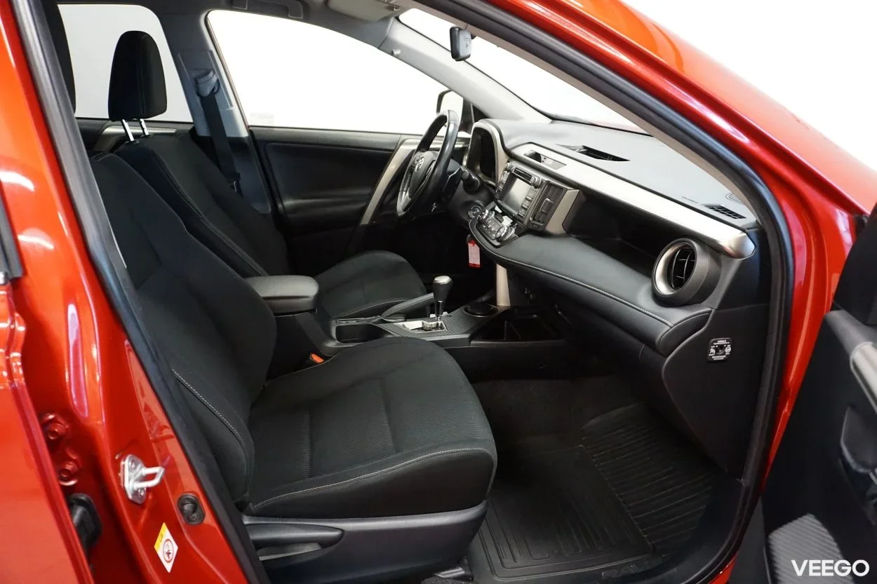 Toyota RAV4 Luxury 2 111kW