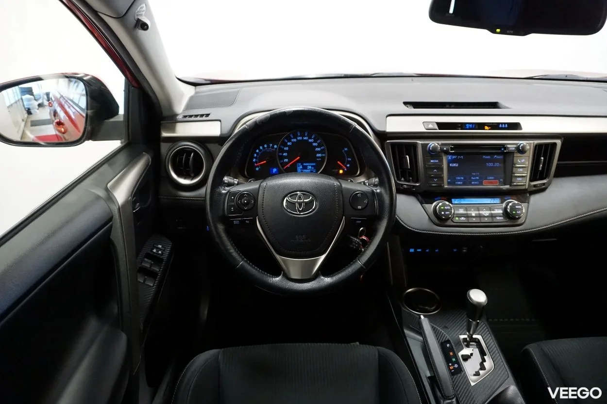 Toyota RAV4 Luxury 2 111kW