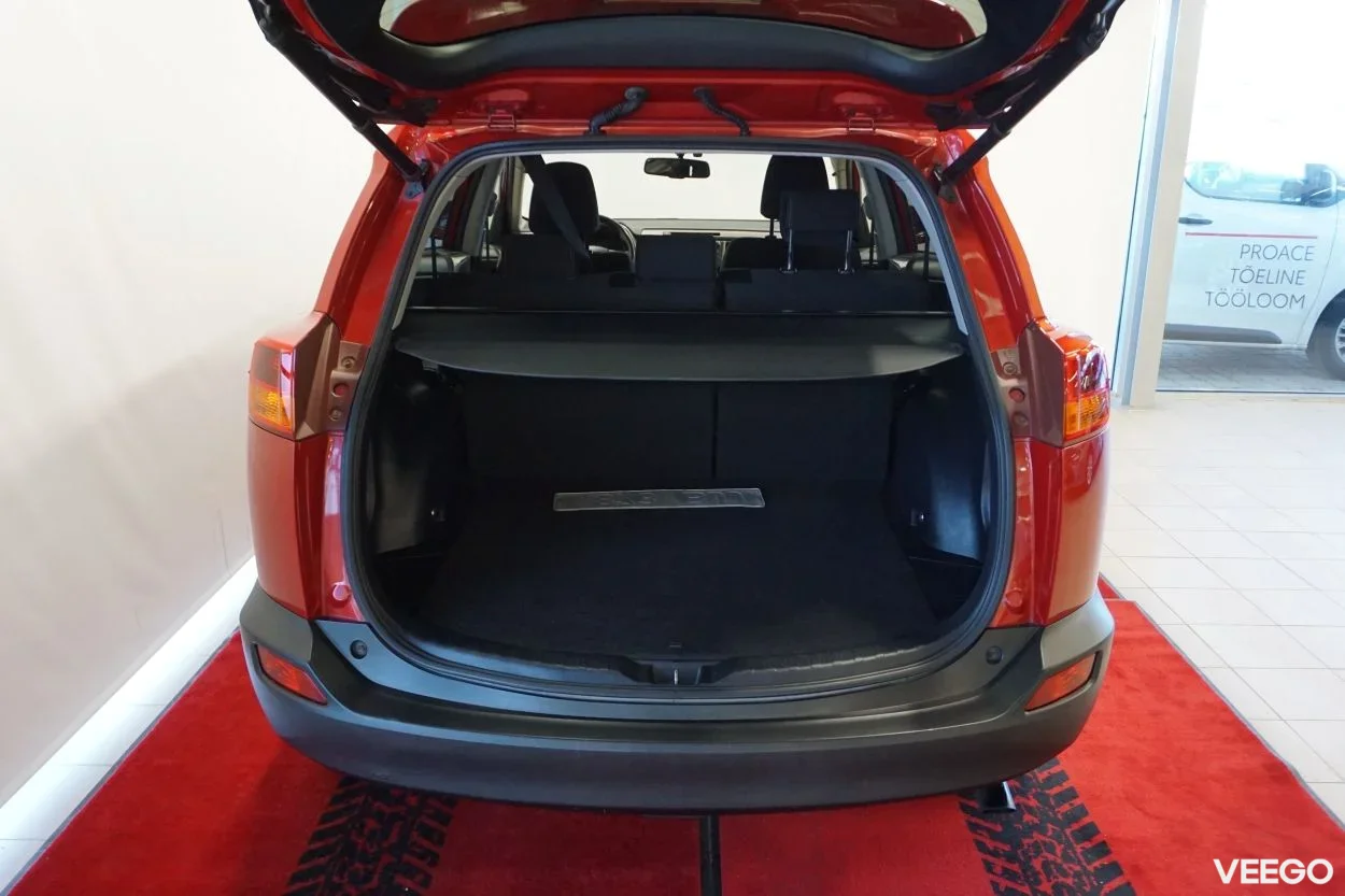 Toyota RAV4 Luxury 2 111kW