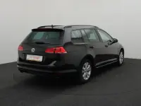 Volkswagen Golf 1.6 81kW thumbnail