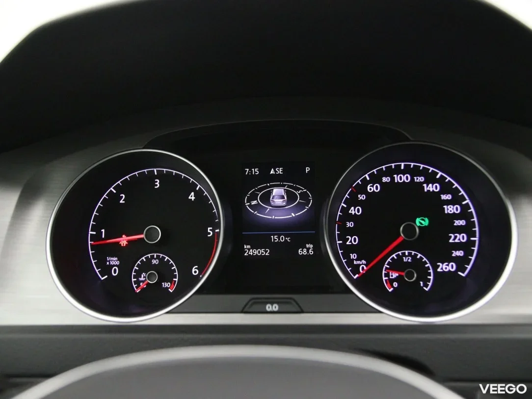 Volkswagen Golf 1.6 81kW