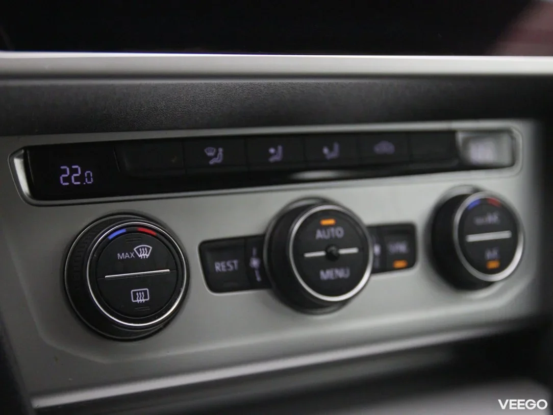 Volkswagen Passat 1.6 88kW