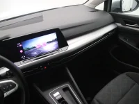 Volkswagen Golf 2 110kW thumbnail