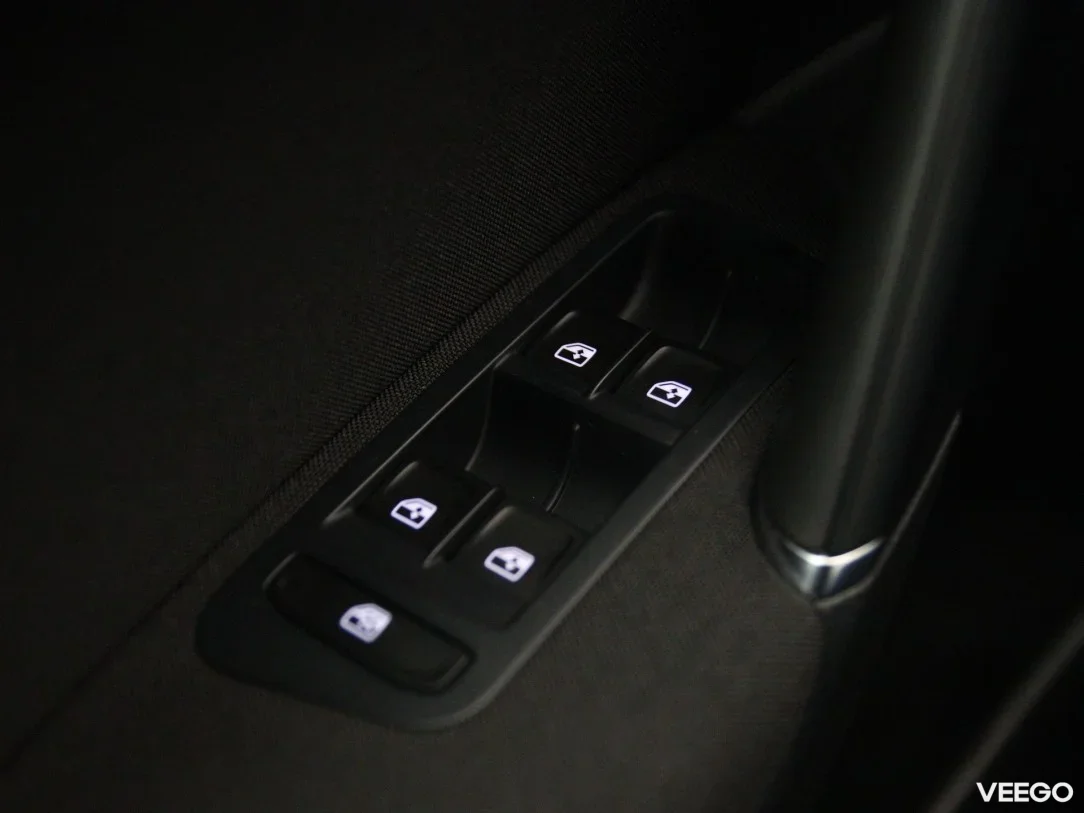 Volkswagen Golf 1.6 81kW