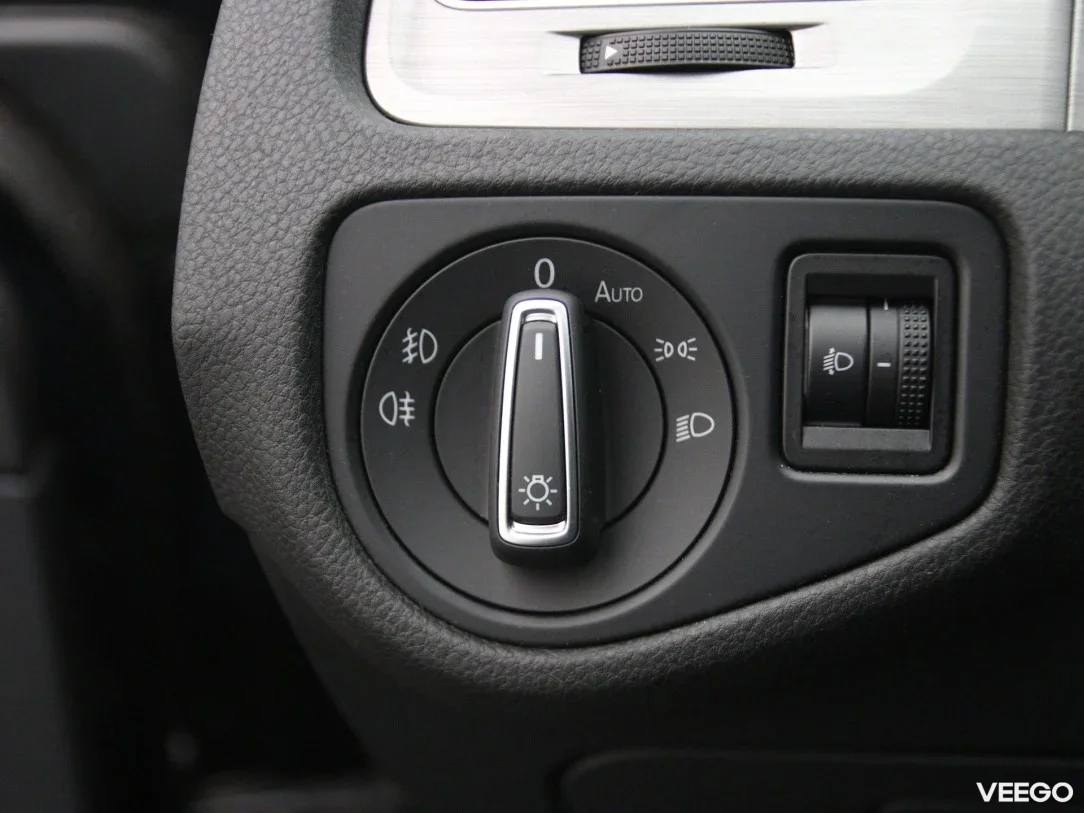 Volkswagen Golf 1.6 81kW