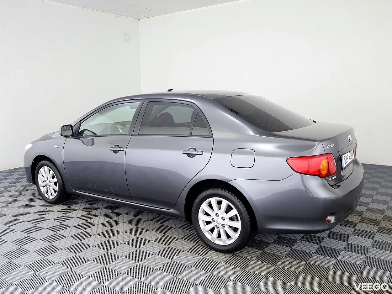 Toyota Corolla 1.6 91kW