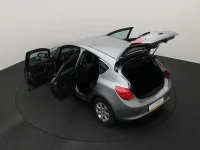 Opel Astra 1.6 81kW thumbnail