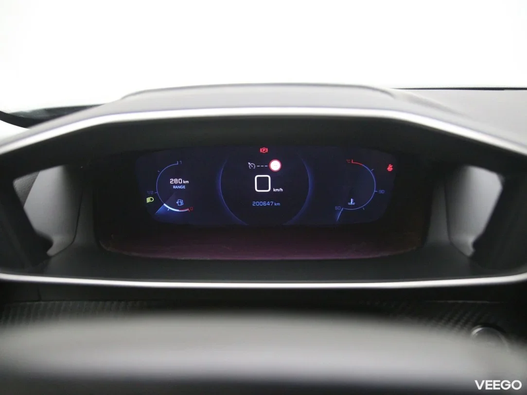 Peugeot 2008 1.5 81kW