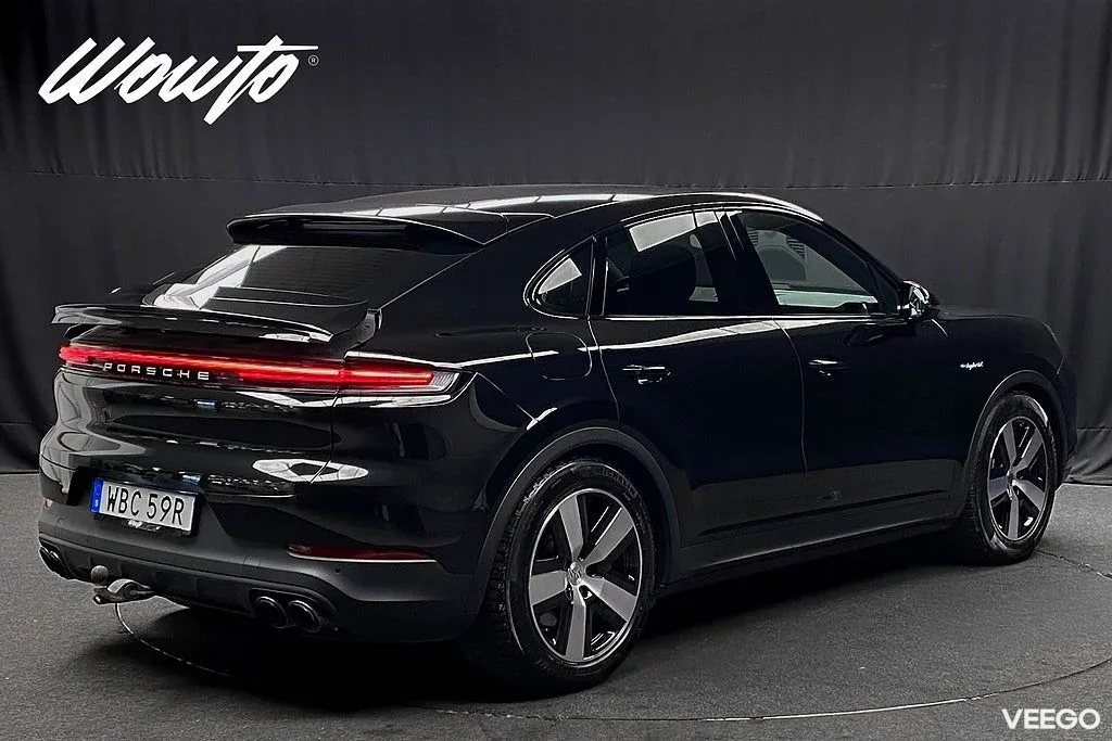 Porsche Cayenne Coupé E-Hybrid 470HK /Massage /Bose /Moms/4.95% 346kW