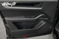 Porsche Cayenne Coupé E-Hybrid 470HK /Massage /Bose /Moms/4.95% 346kW thumbnail