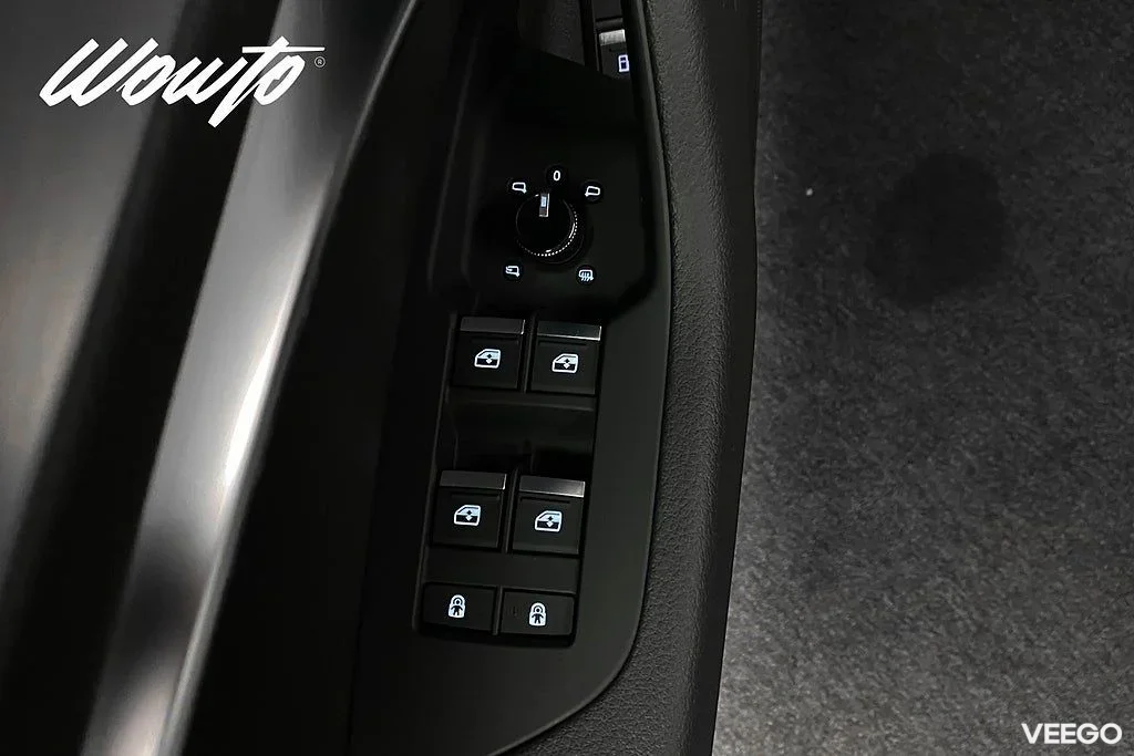 Audi A6 Avant 55 TFSI e Quattro 367HK S-Line  /Moms 270kW